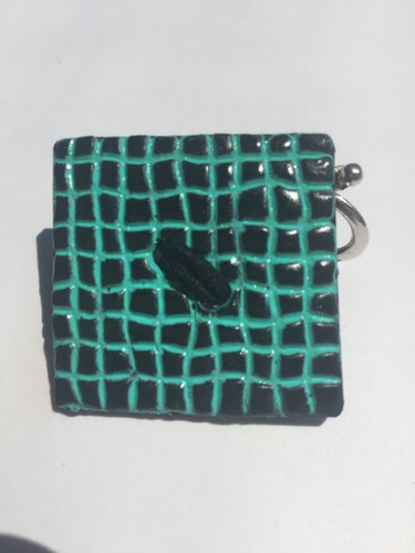 Large Button Tie 103